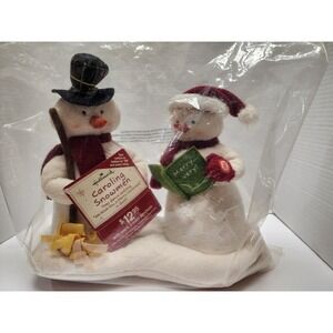 Hallmark Caroling Snowmen Jingle Pals Mr‎ and Mrs Exclusive Brand New